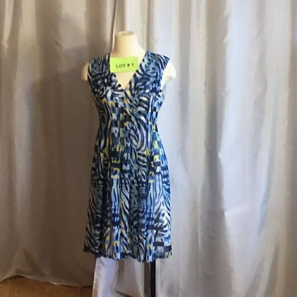 NWOT ANNE KLEIN sleeveless dress in size 4